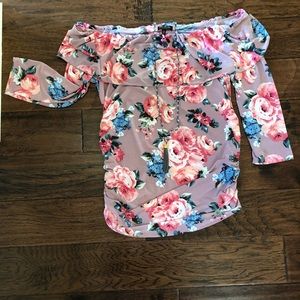 XL Mom & Co Floral Off Shoulder Maternity Top